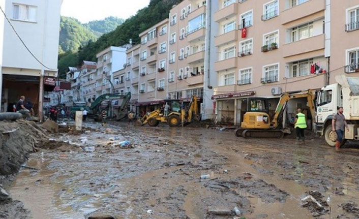 Dereli'de enkaz kaldırma ve temizlik çalışmaları tamamlanmak üzere