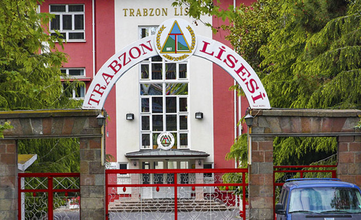 Trabzon Fen Lisesi’nde görev değişimi