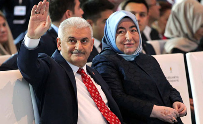 Binali Yıldırım ve eşi koronavirüse yakalandı