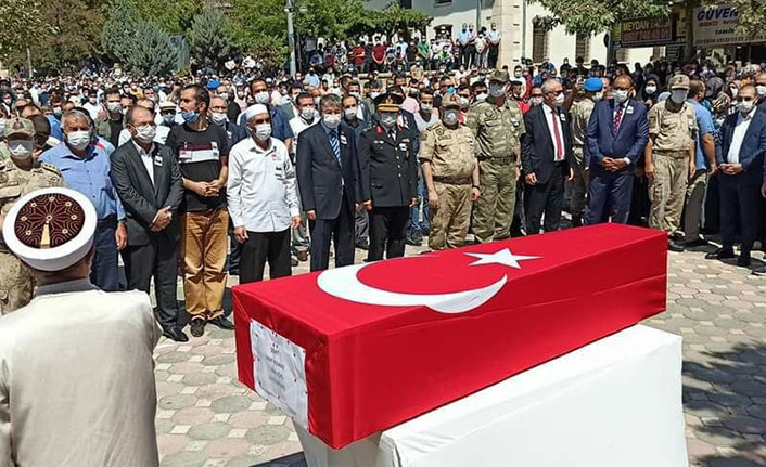 Giresun şehidi Uzman Çavuş Sami Yılmaz son yolculuğuna uğurlandı