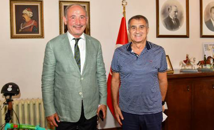 Şenol Güneş'ten Trabzon Büyükşehir Belediyesi'ne ziyaret