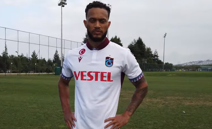 Lewis Baker'den ilk mesaj!