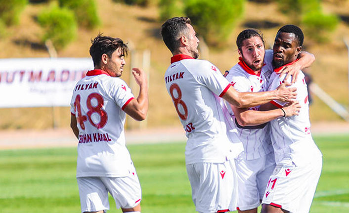 Samsunspor deplasmanda 1 puanı aldı