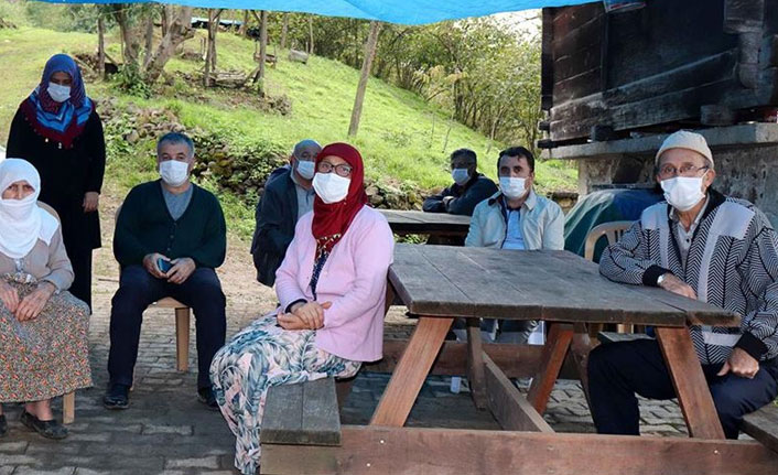 Sarı ailesinden "maske, mesafe, hijyen" çağrısı