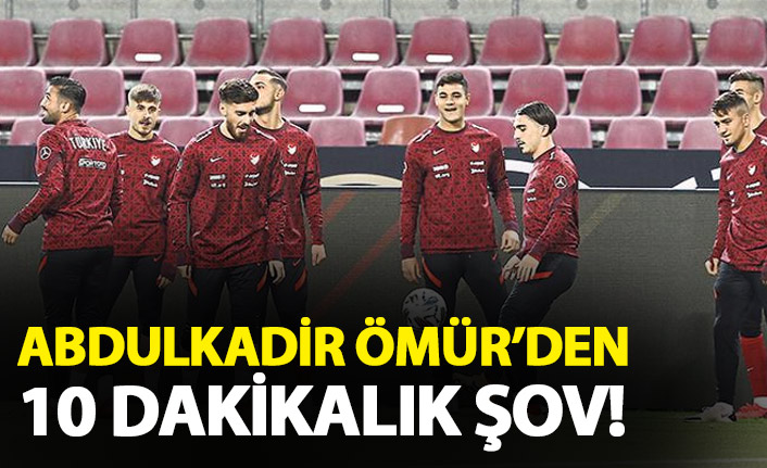 Abdulkadir Ömür 10 dakikalık performansı ile büyüledi