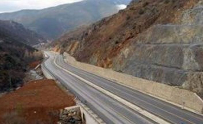 Trabzon Bayburt yolunda çalışma