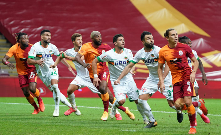 Galatasaray Alanyaspor'a mağlup oldu