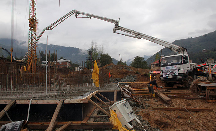 Giresun afetzedeler için yapılacak konutların temeli atıldı