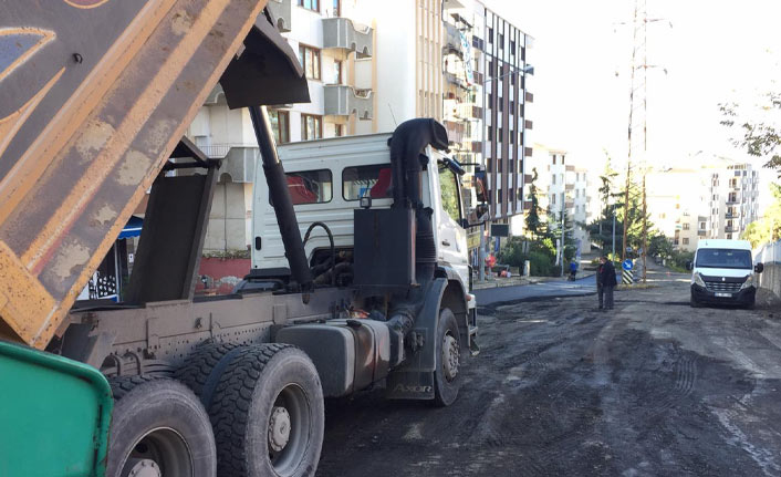 Aydınlıkevler'deki kanalizasyon çalışmasında sona doğru