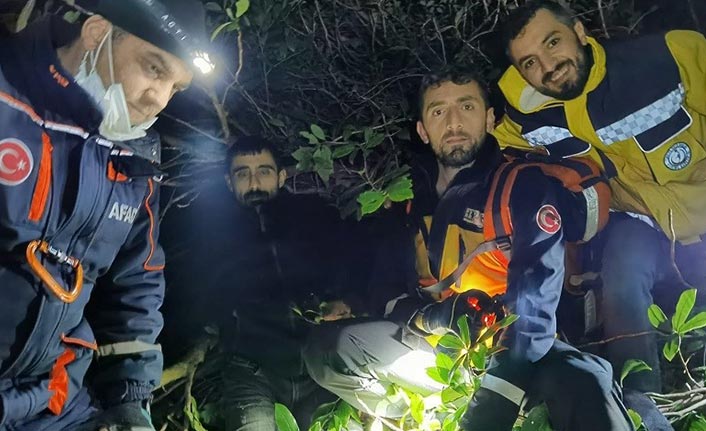 Artvin'de ormanda kaybolan avcı 5 saat sonra kurtarıldı