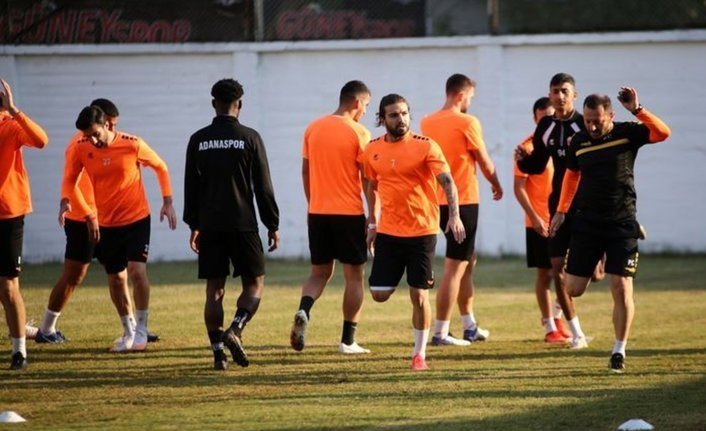 Adanaspor’da 3 futbolcu pozitif