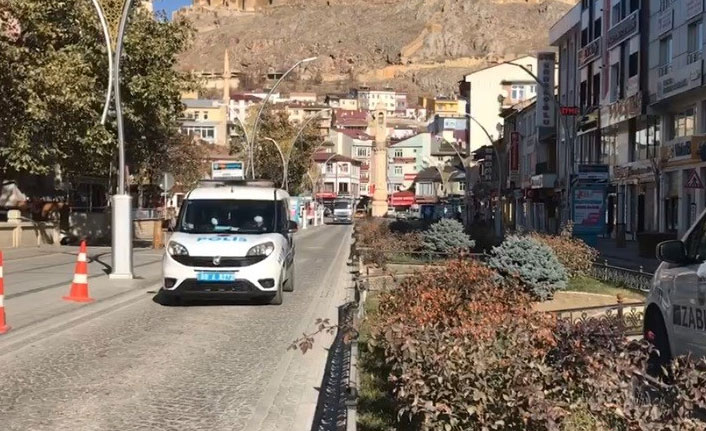 Bayburt’ta sokaklar boş kaldı