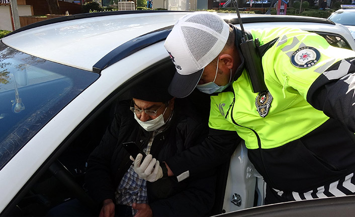 Trabzon'da polisin kısıtlamada sokağa çıkan Kuveytliyi anlama çabası