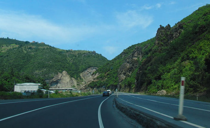 Karayolları uyardı! Trabzon-Maçka yolunda çalışma