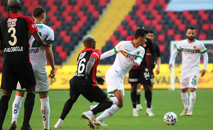 Gaziantep FK Alanyaspor'u devirdi