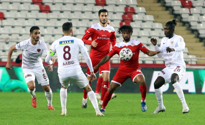 Antalyaspor Hatayspor'a farklı yenildi