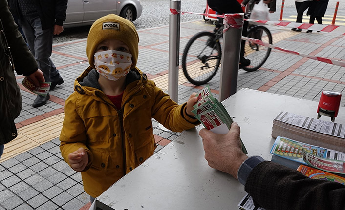 Rize'de Milli Piyango biletlerine yoğun ilgi