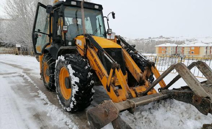 Bayburt'ta karla mücadele sürüyor - 16 Ocak 2021