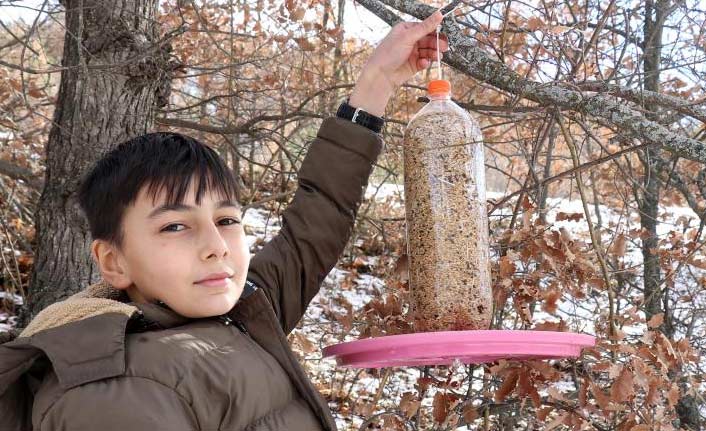 Gümüşhane’de çocuklar kuşlar için harekete geçti