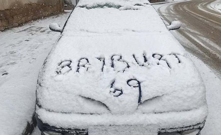  Bayburt güne karla uyandı