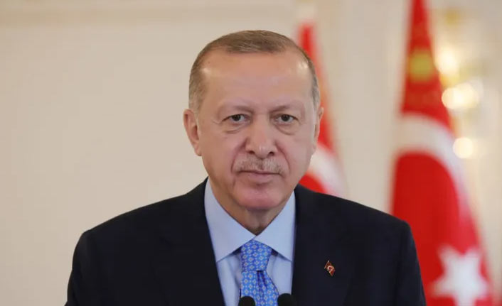 Erdoğan: Hiç kimse vazgeçilmez değil