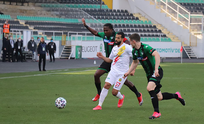 Gol düellosunda kazanan Denizlispor