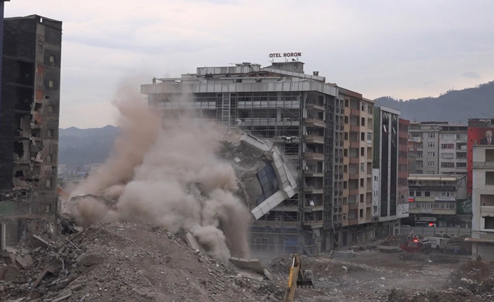 Rize'de yıkımlar sürüyor