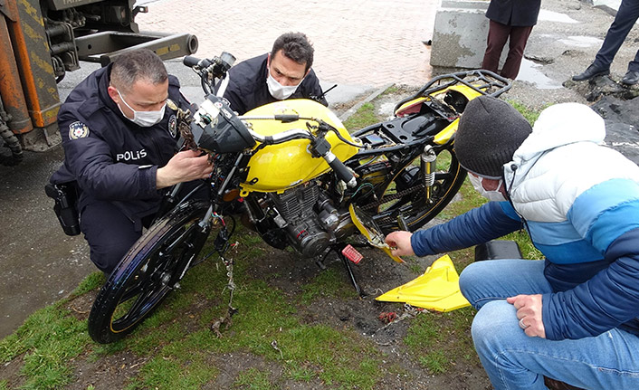 Samsun'da denizde motosiklet bulundu