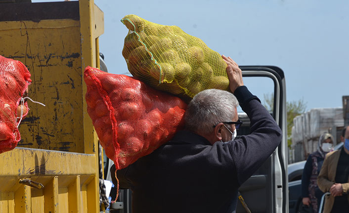 Ordu'da ücretsiz soğan ve patates dağıtımı başladı