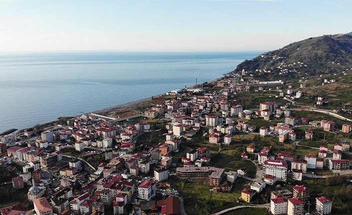 Kemalpaşa ilçesi sakinleri hastane istiyor