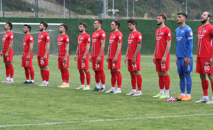 Hekimoğlu Trabzon öne geçtiği maçta 1 puanla yetindi