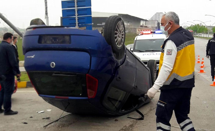 Samsun'un İlkadım ilçesnde zincirleme kaza, 5 kişi yaralandı.