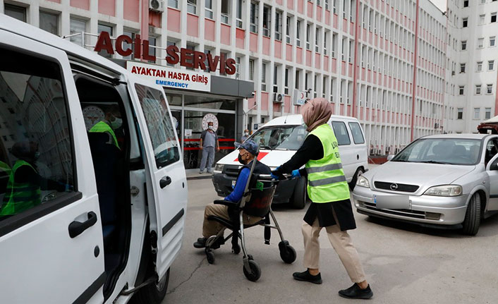 Samsun'da tam kapanmada hastalara ulaşım desteği