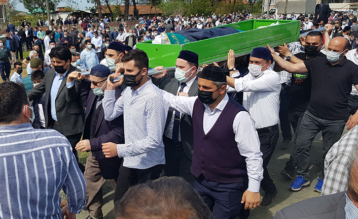 Bayram sabahı vurulan imam toprağa verildi