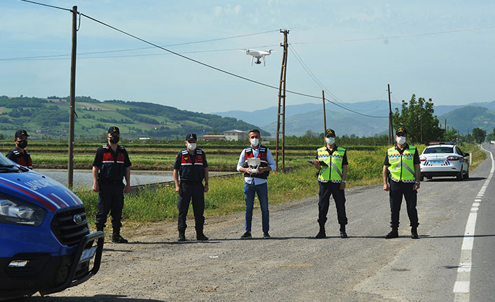 Jandarmadan drone ile yol denetimi