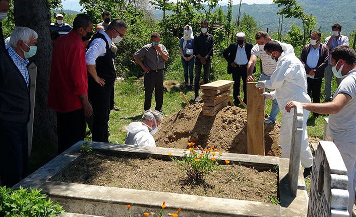 Ukrayna'da denizde boğulan Ordulu denizci memleketinde toprağa verildi