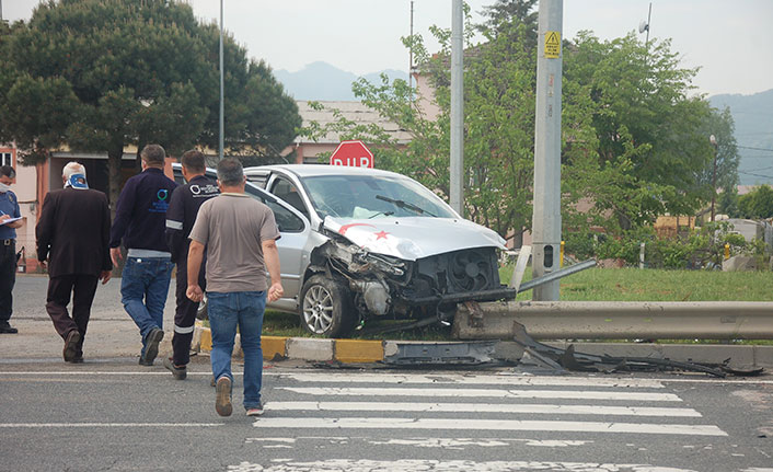 Ordu'da unutkanlığı kaza yaptırdı: 3 yaralı