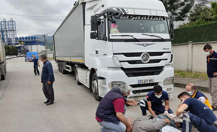 Tırdan düşen yolcu hastanelik oldu