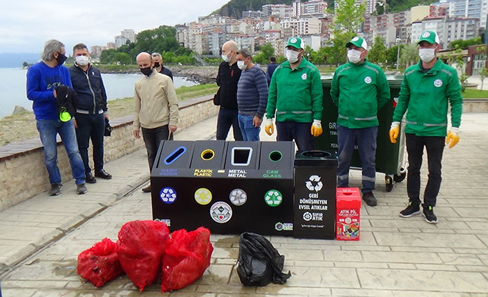 Dünya Çevre Günü'nde denizde çöp topladılar