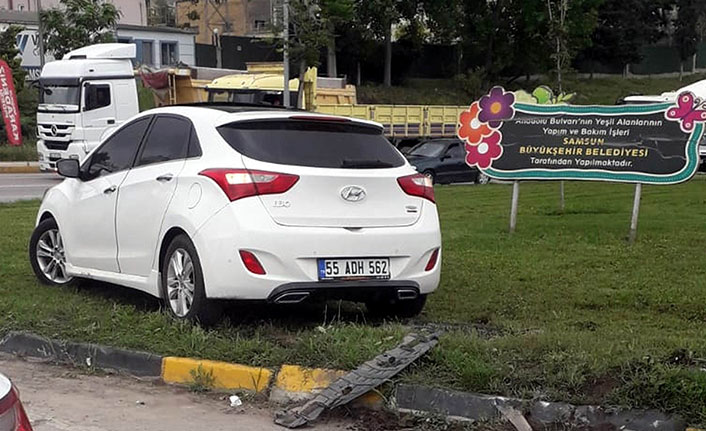 Samsun'da otomobil orta refüje çıktı: 1 yaralı