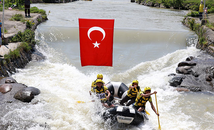 Türkiye Rafting Şampiyonası Rize'de başladı