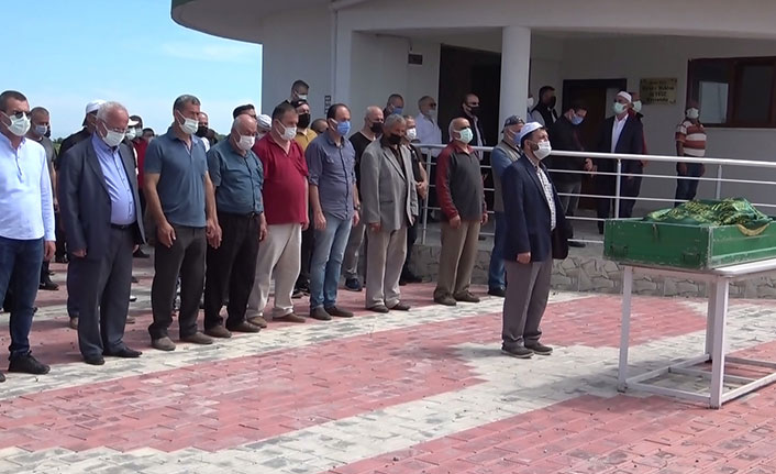 Kavgayı ayırırken hayatını kaybeden balıkçı toprağa verildi