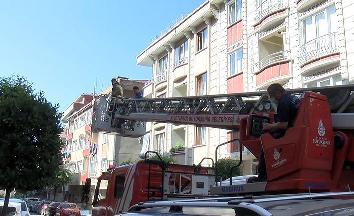 İtfaiyeyi alarma geçiren 8 yaşındaki çocuk odasında uyurken bulundu