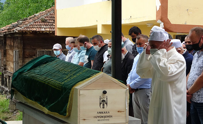 Düğüne bir gün kala Kovid-19'a yenildi, gelinlik yerine kefen giydi