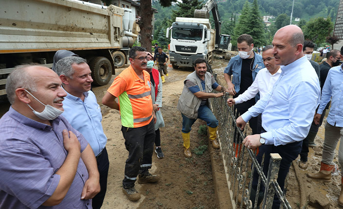 Bakanlar Soylu ve Karaismailoğlu Rize'de incelemelerini sürdürdü