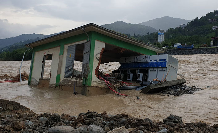 Enerji Bakanı Dönmez selin vurduğu Artvin’e gidiyor