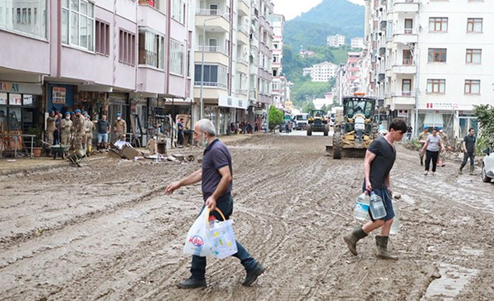 Arhavi'de 466 kişi tahliye edildi