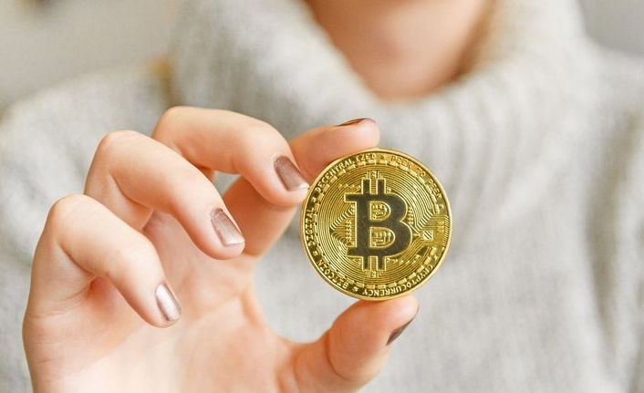 Bitcoin kritik seviyeyi aştı