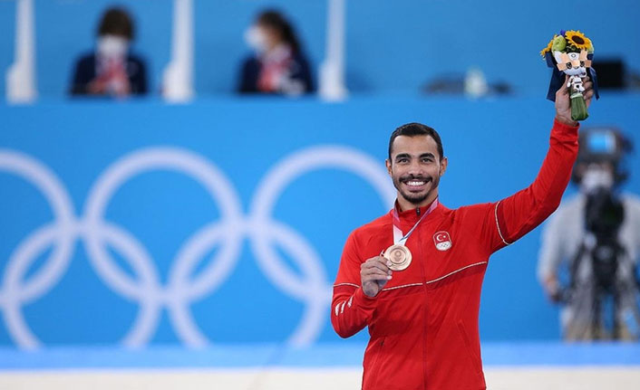 Türk cimnastiğinin tarihideki ilk olimpiyat madalyası Ferhat Arıcan'dan