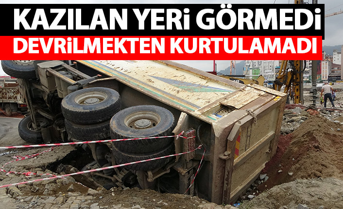 Kazılan yolu görmedi devrildi